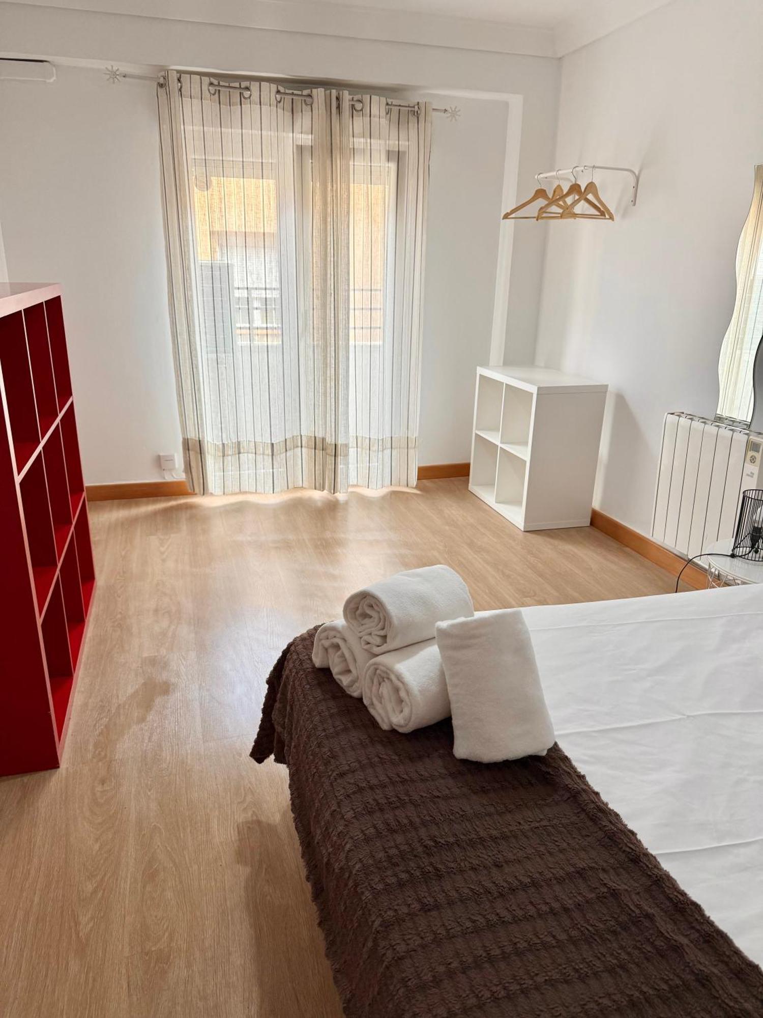 Apartamento Ana Isabel Saragozza Esterno foto